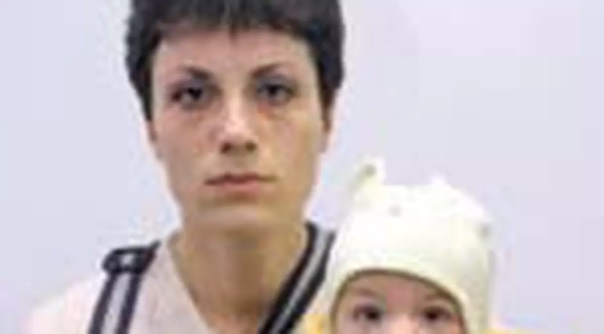 'Am nevoie de un adapost pentru mine si baietel'