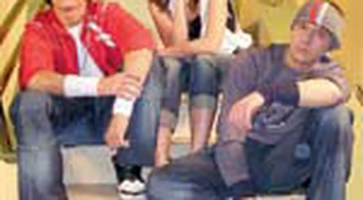 Conekt revine in forta