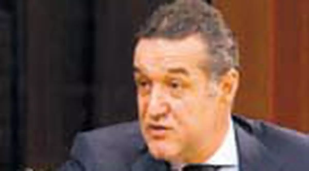Gigi Becali a pus tunurile pe adversarii politici ai lui Basescu