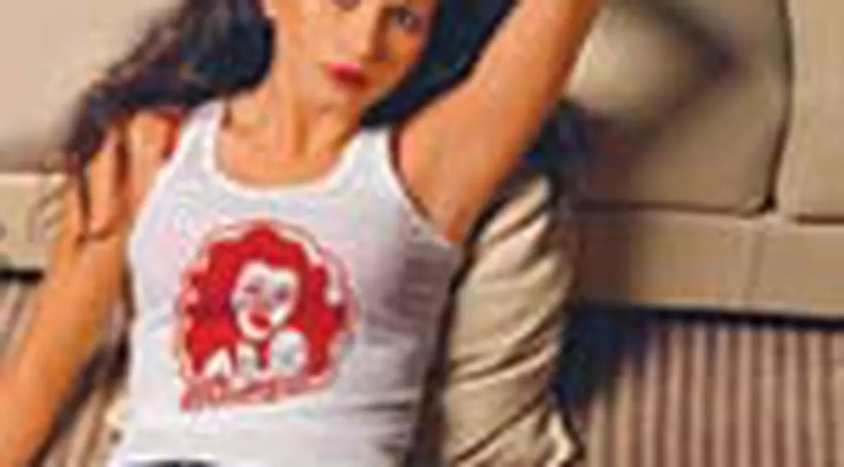 Elena Basescu, pe scena festivalului de moda