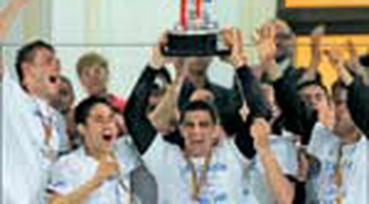 Rapid, primul trofeu