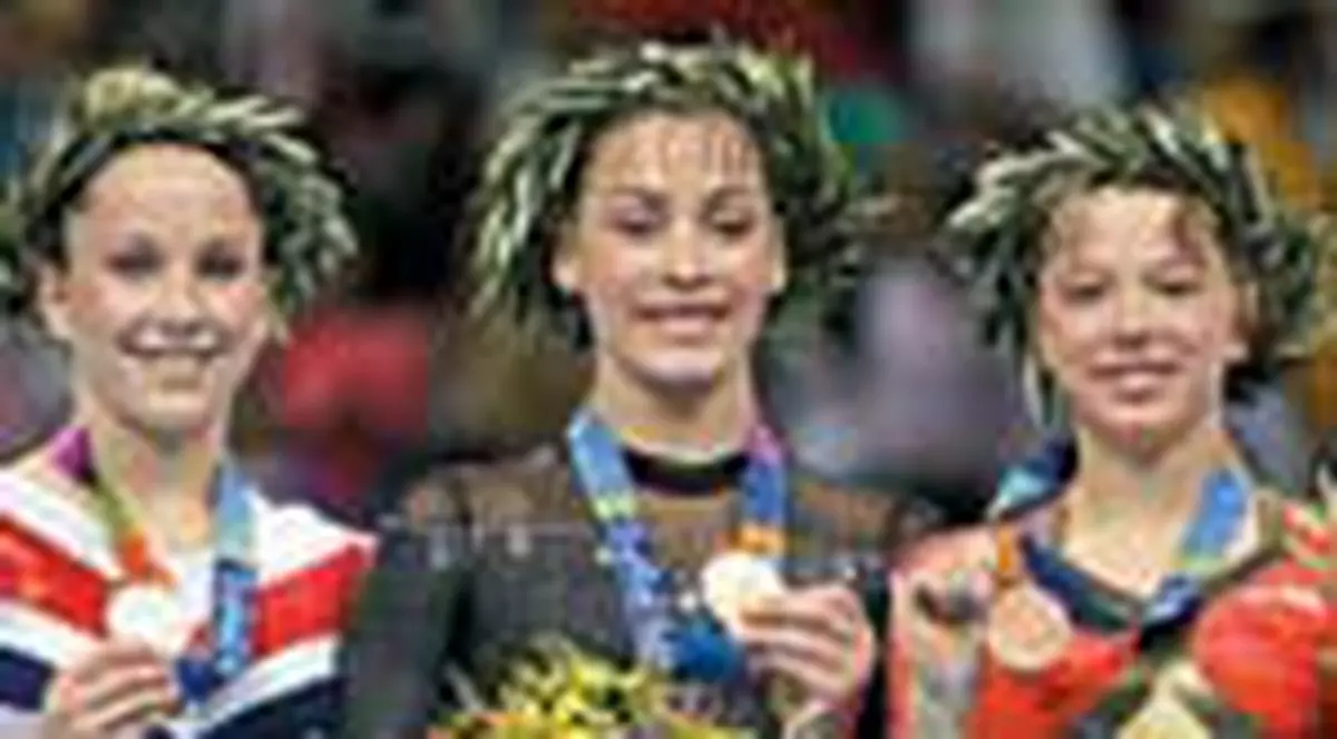 Medaliile de aur de la Atena incep sa cocleasca