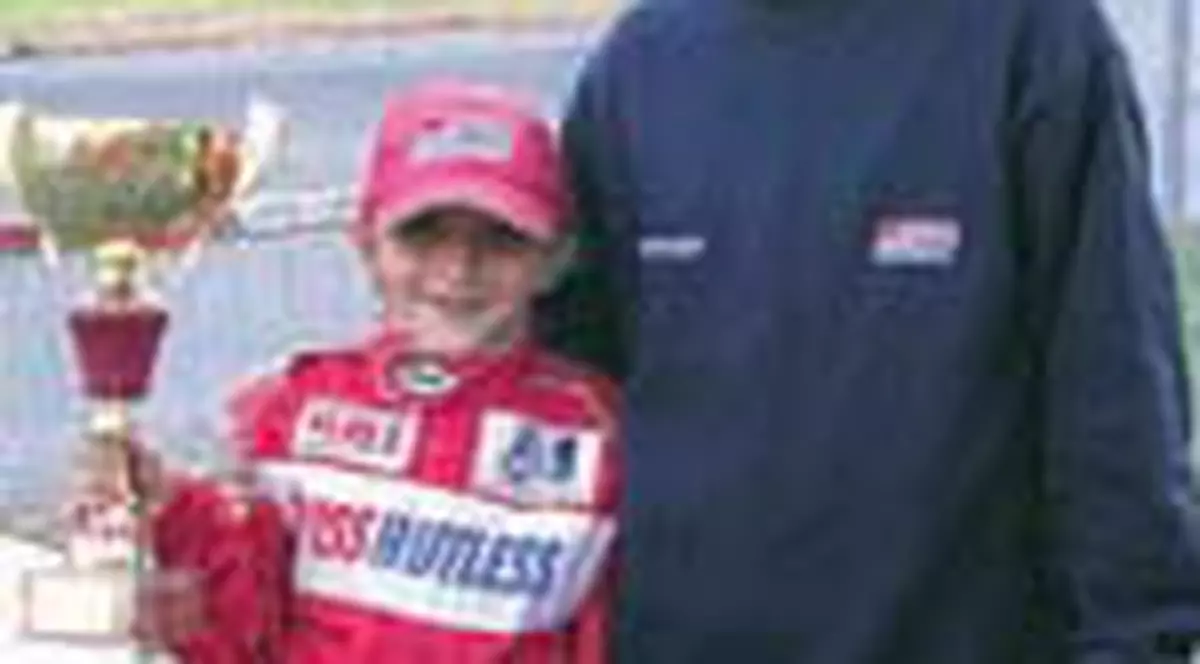 Romanul Brad Brunner, 'Micul Vampir', a devenit campionul Elvetiei la karting