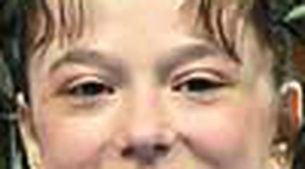 Alexandra Eremia si Loredana Boboc isi deschid coafor