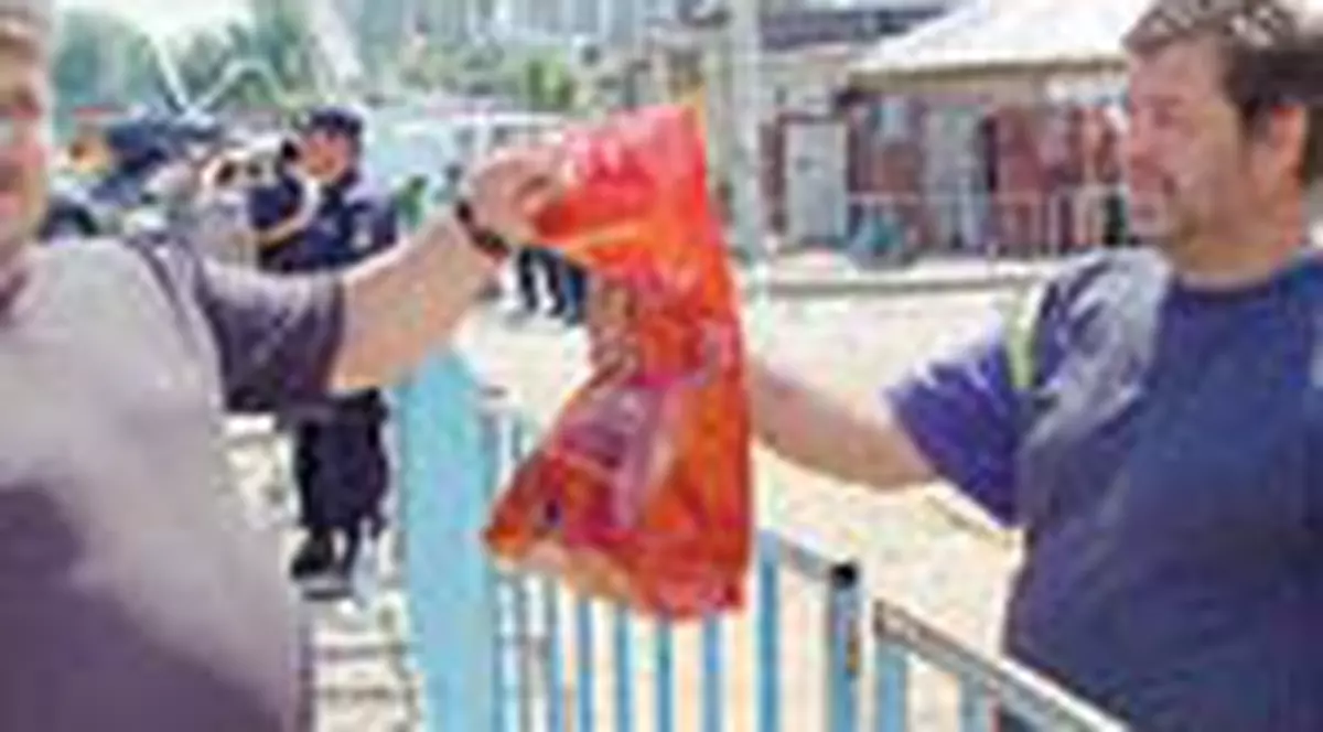 'Prizonierii' din sectorul 4, fara apa si alimente