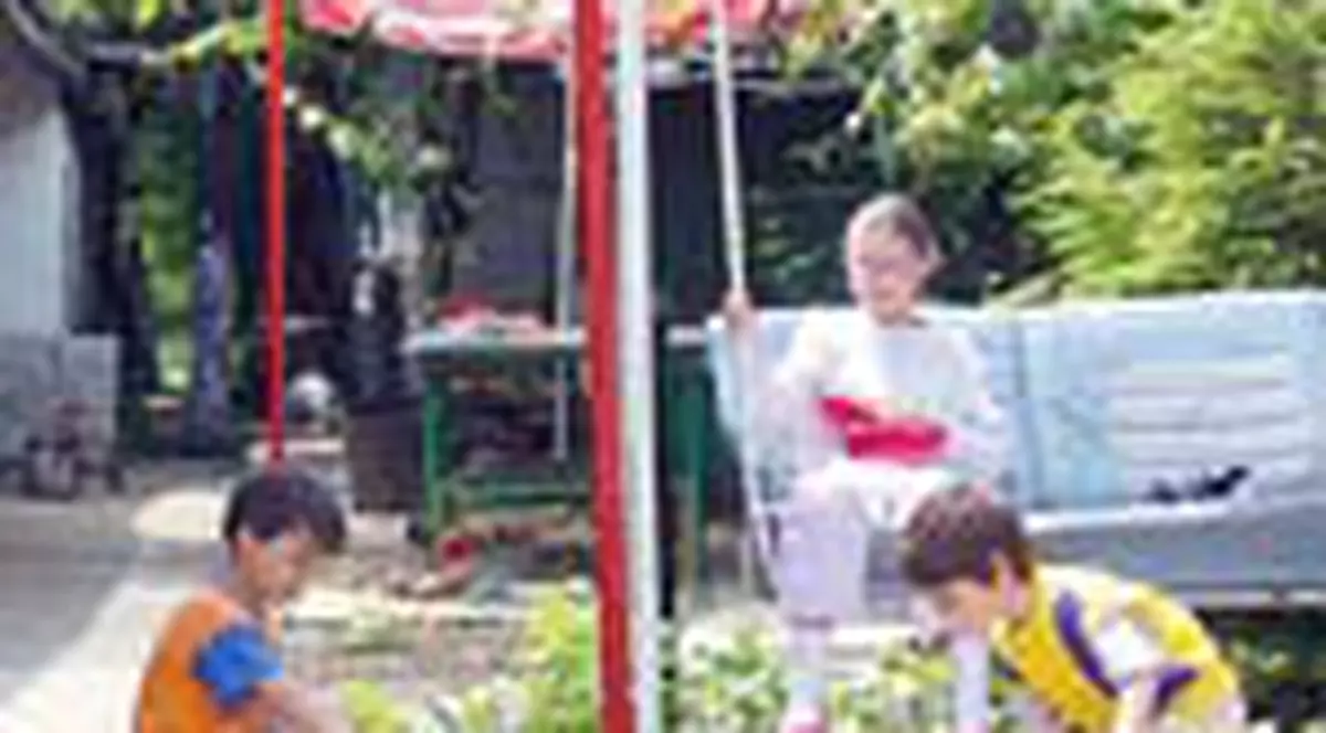 'De teama celor mici am anuntat ca-mi mor gainile'