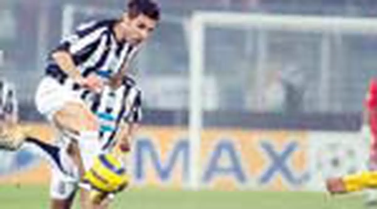 Mutu, intre Fiorentina si Milan