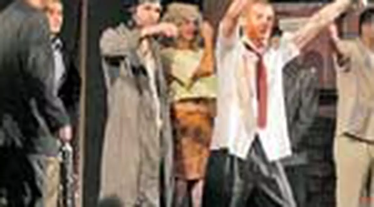 Teatru cu puscariasi