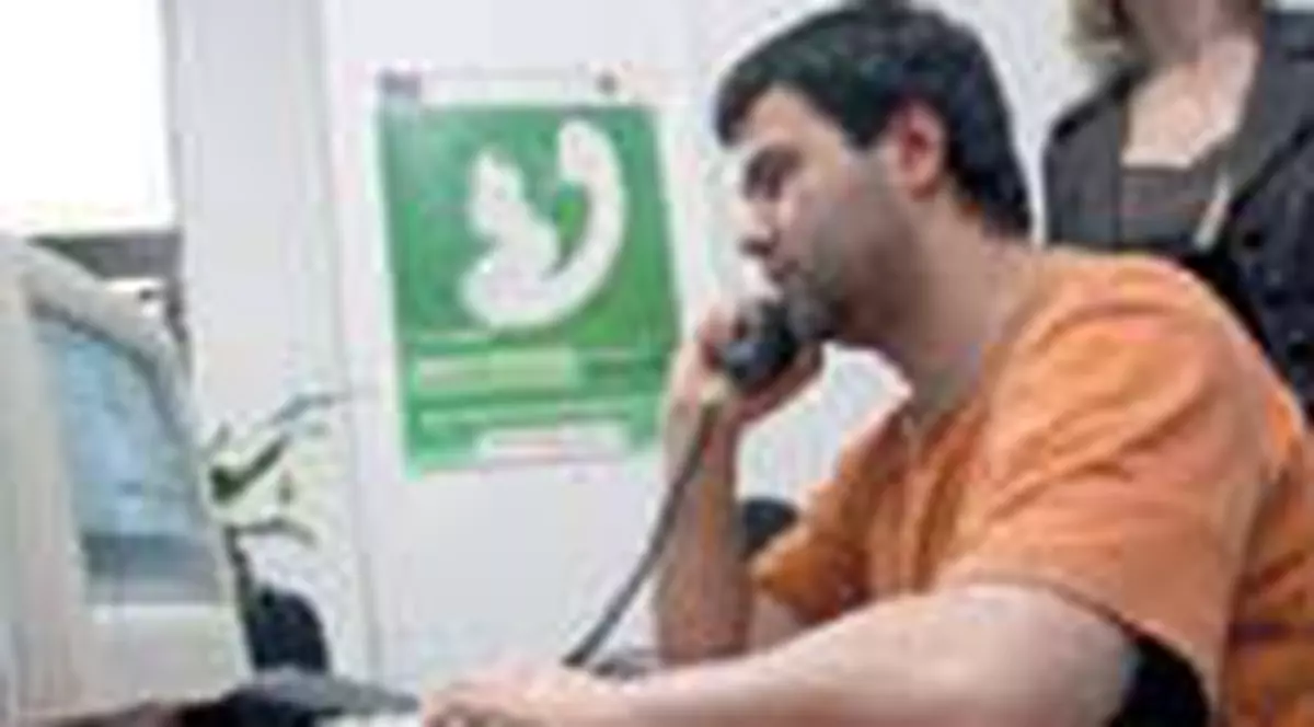 'Ingerii' de la capatul firului