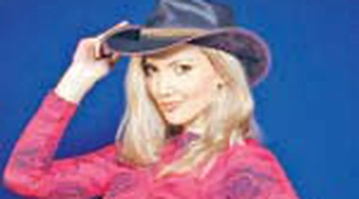 Si Iulia Fratila se marita