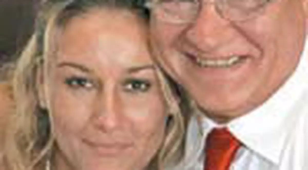 Raluca vrea sa-l faca bunic pe Mircea Sandu