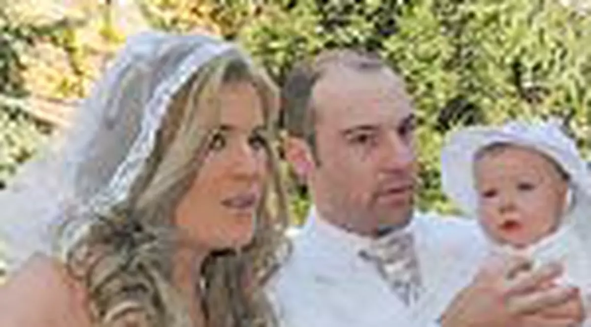 Cu limuzina la biserica