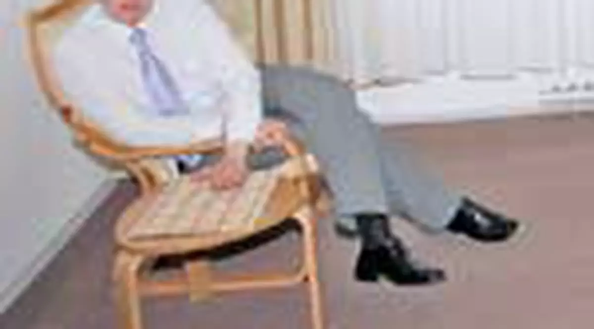 Secretar de stat, locuieste cu chirie intr-o garsoniera