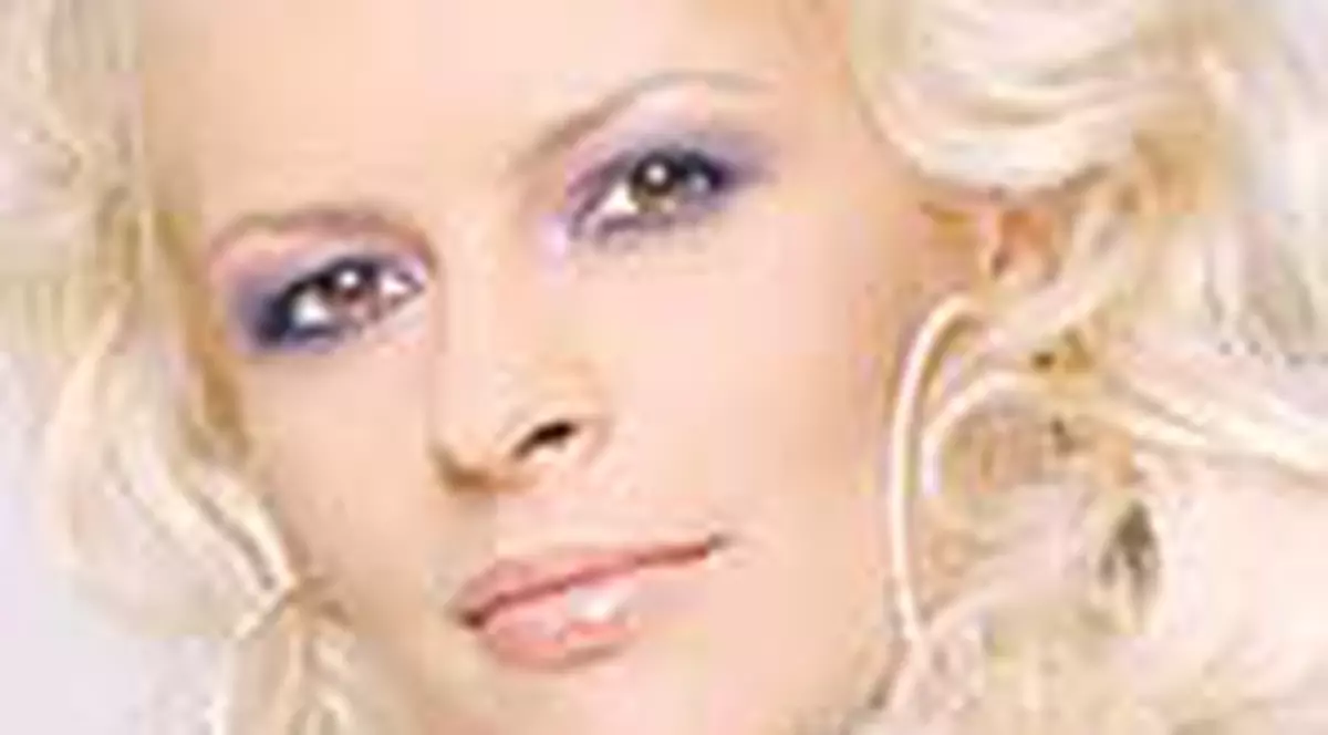 Sanda Ladosi va fi mamica