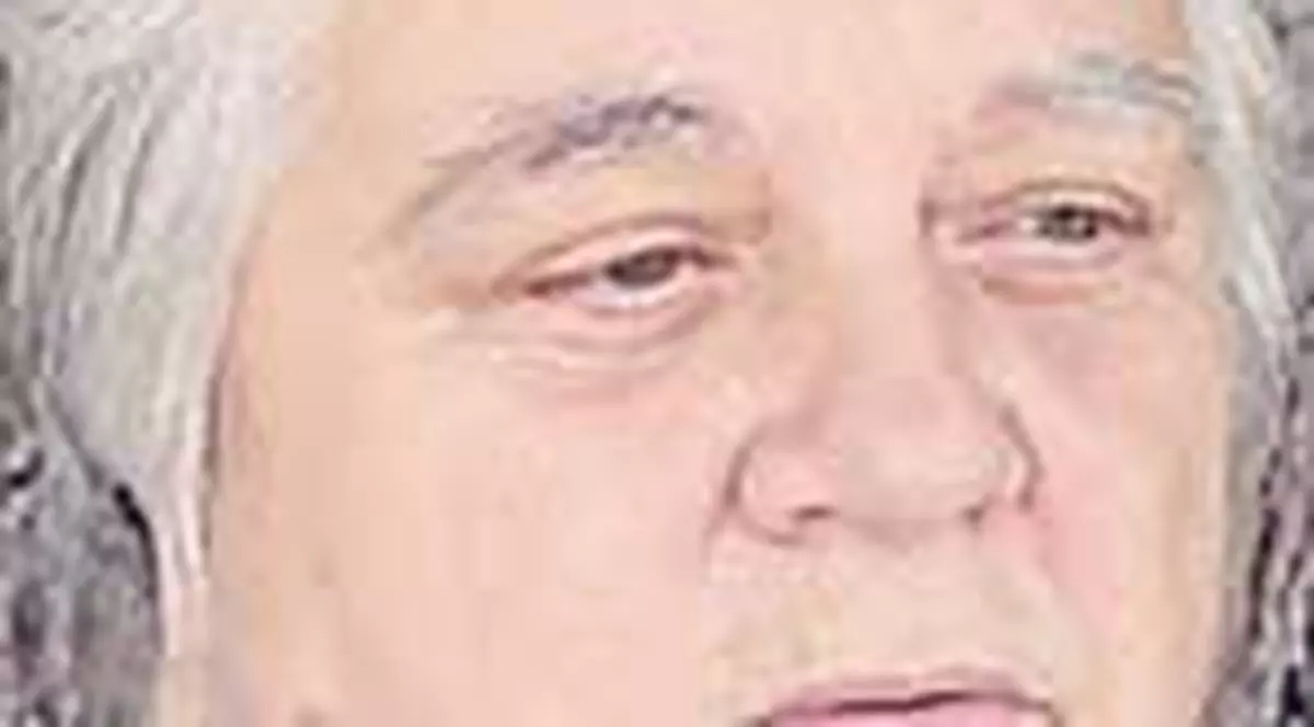 Credeti ca moartea lui Teo Peter valoreaza un milion de dolari?