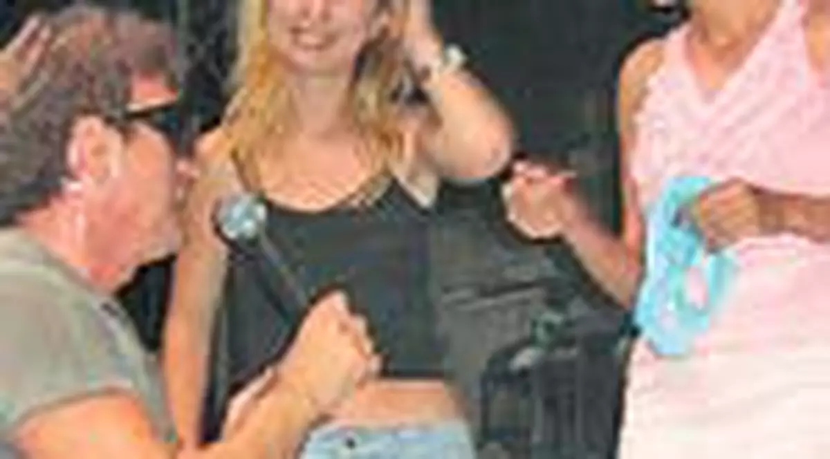 Aurel Moldoveanu a plecat de la un concert cu chilotii femeilor din public