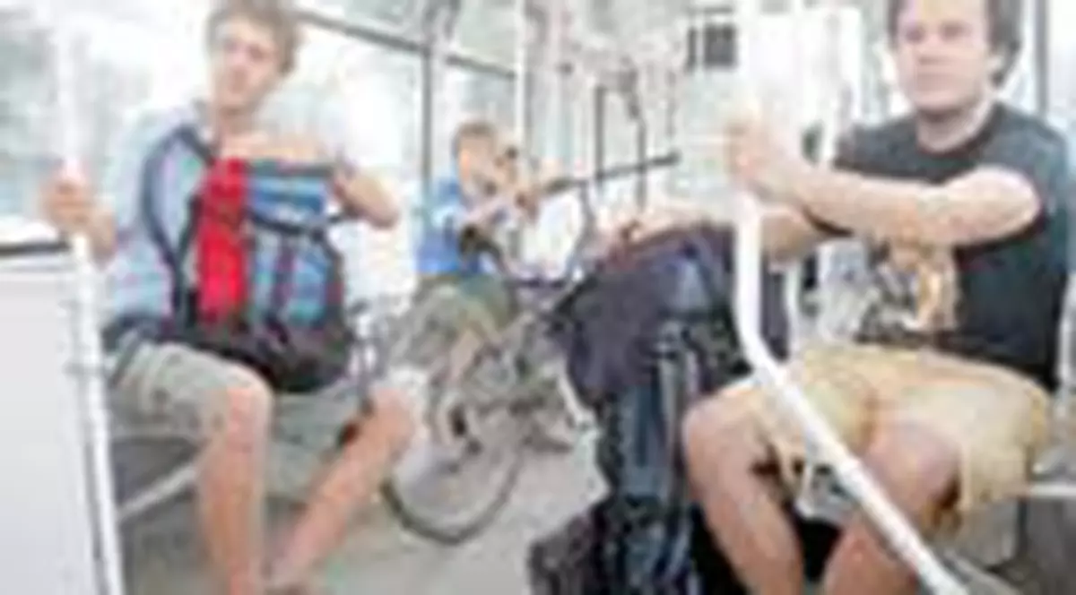  Monstrii care 'ataca' in autobuz