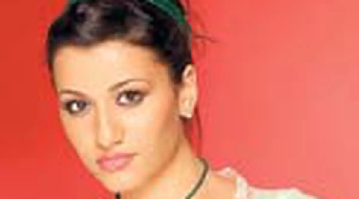 Claudia va face multe drumuri in tara