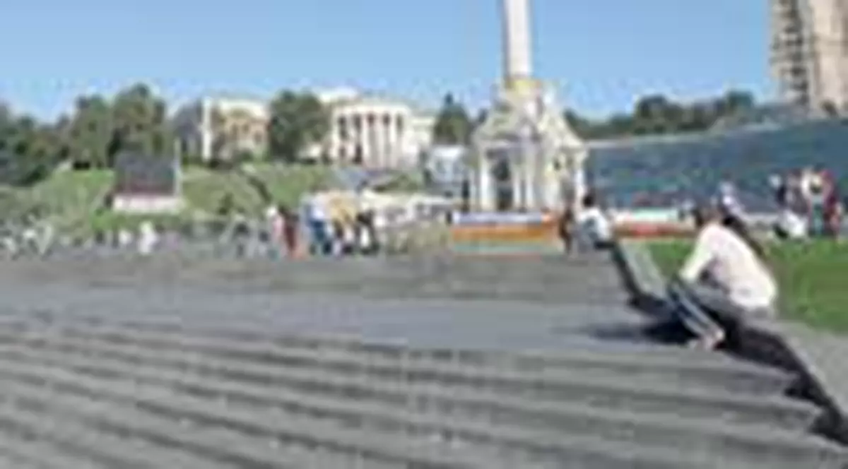 Kiev, orasul transformat in circ