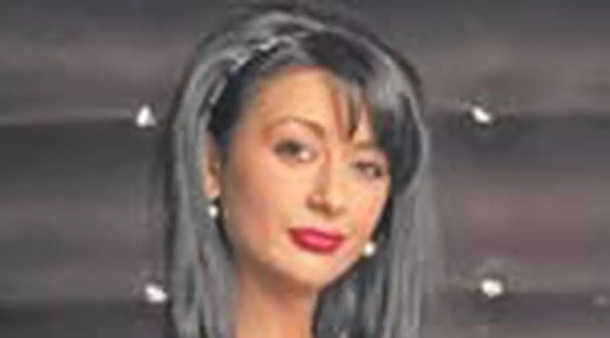 DENISA FACE RACI IN SOS PICANT 