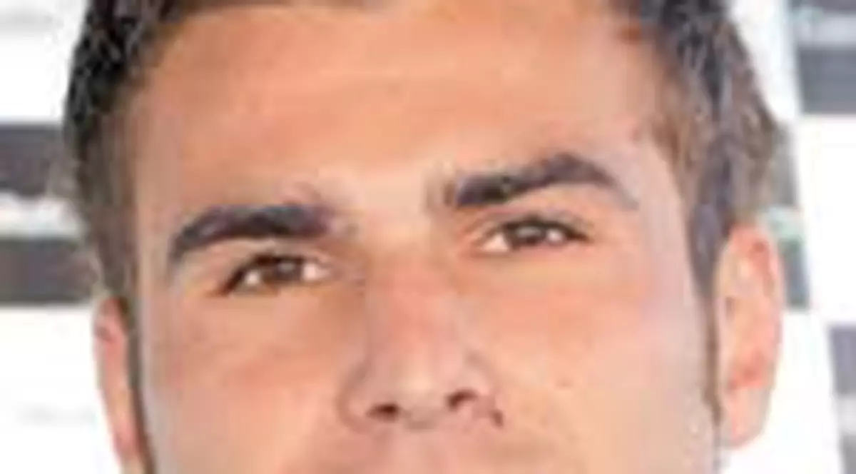 Mutu face botezul luna viitoare