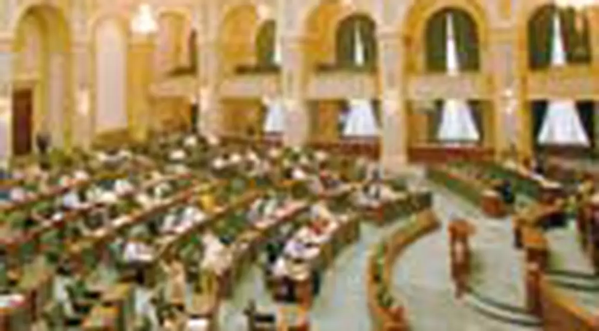 Senatorii, lasati fara curent