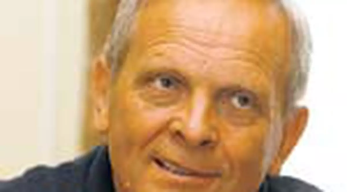 Stolojan s-a lansat in Moldova