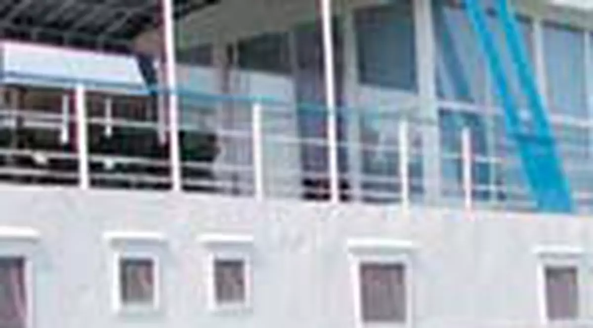 Hotel plutitor pentru Camelia Potec