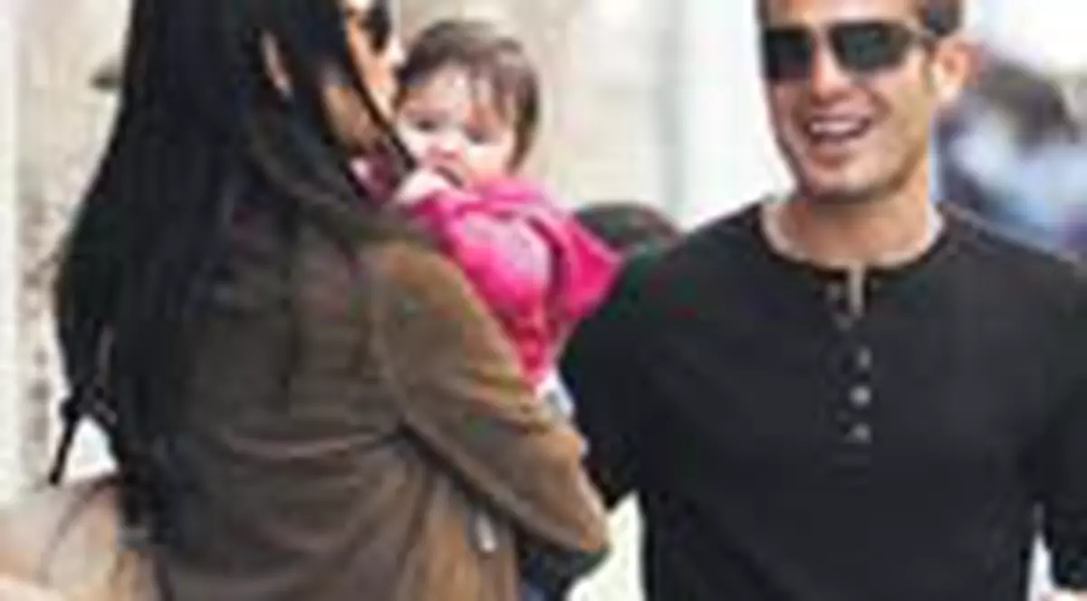 Cadouri de mii de euro pentru fiica lui Mutu