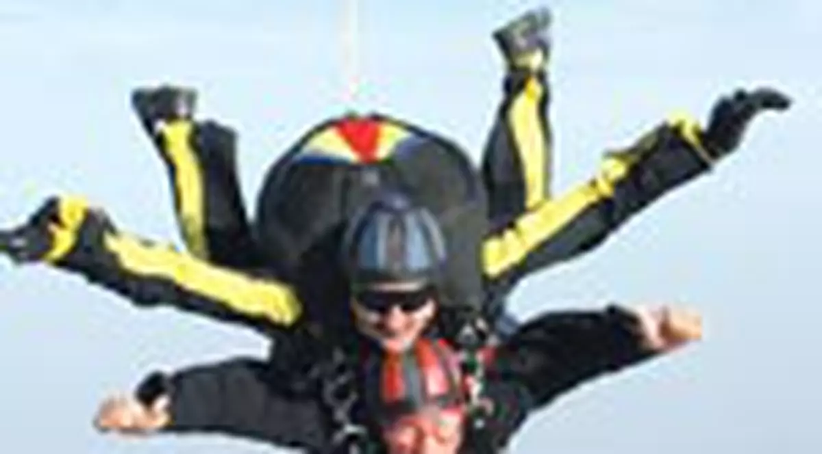 Wilmark, parasutist amator