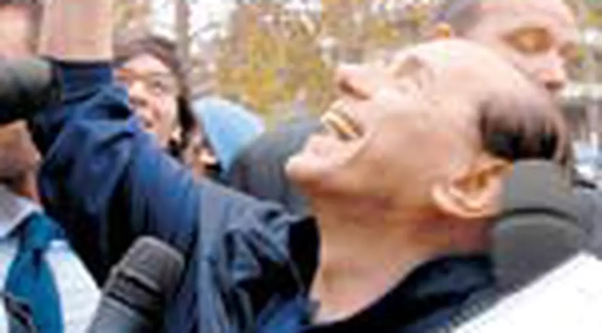 Berlusconi a parasit spitalul 