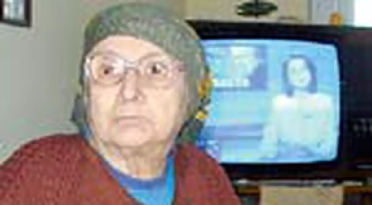 Hotii i-au dat bani de mancare