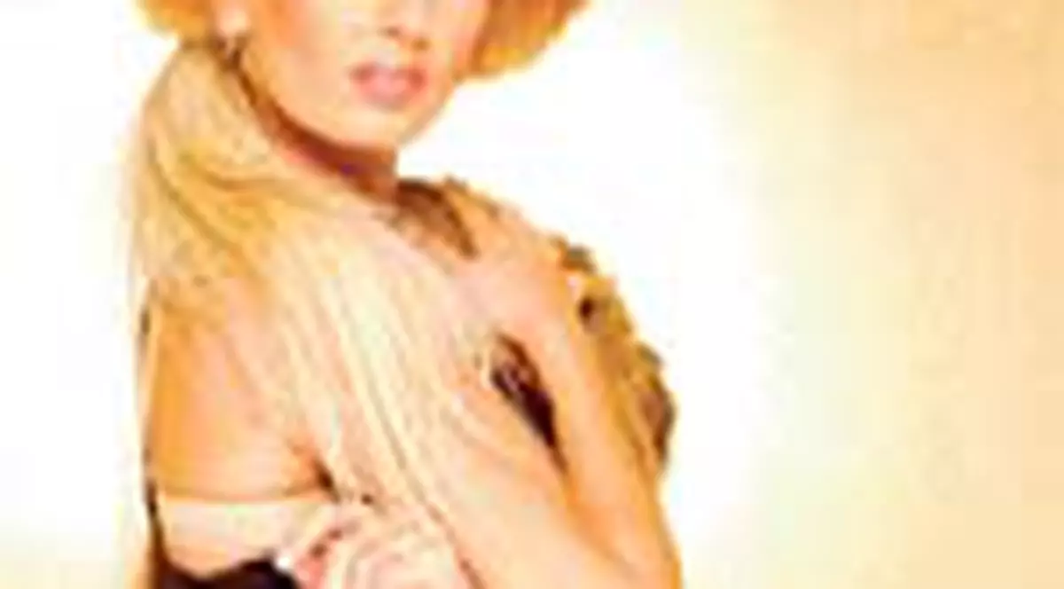 Blondy filmata in pat, dar nu cu iubitul ei