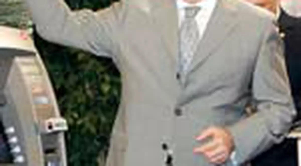 Tariceanu si-a dublat actiunile