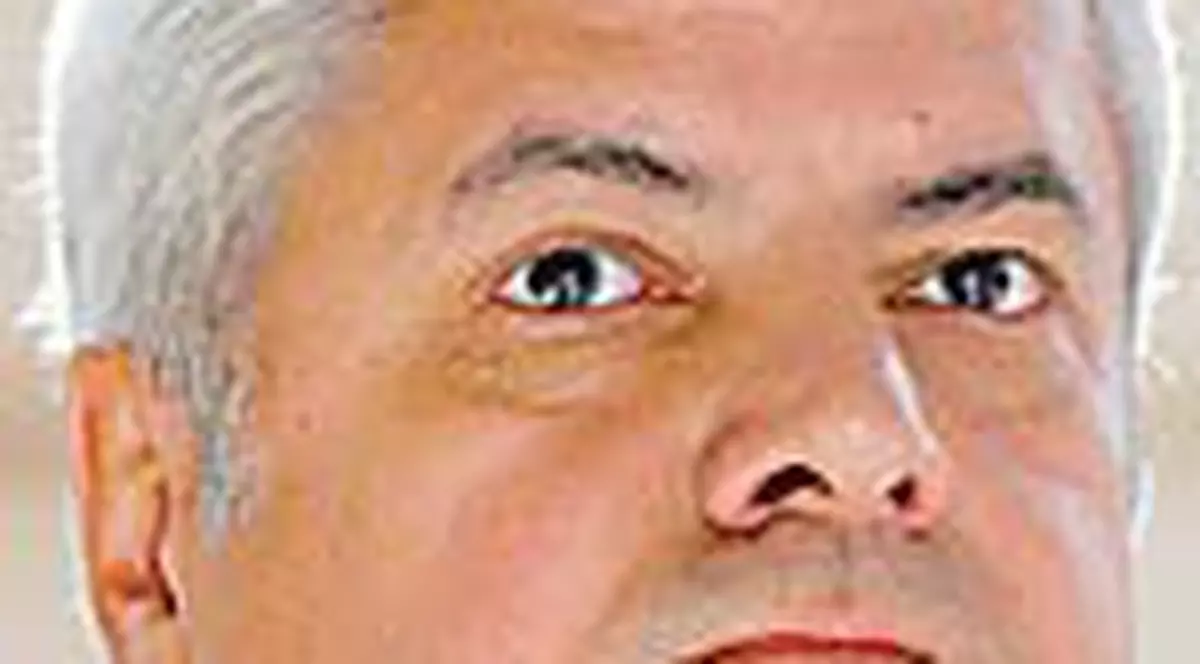 Nastase isi vinde si dosarele de la DNA