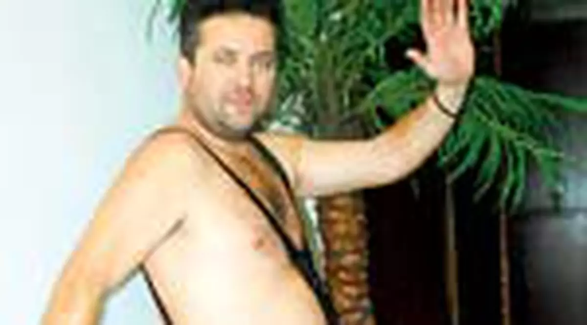 A fost exclus din arbitraj pentru exhibitionism