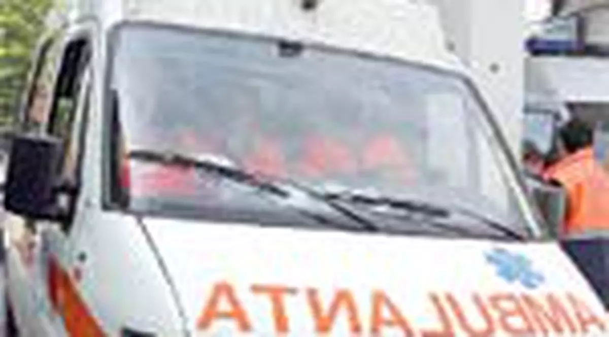 'Lasati-ne ambulantele vechi!'