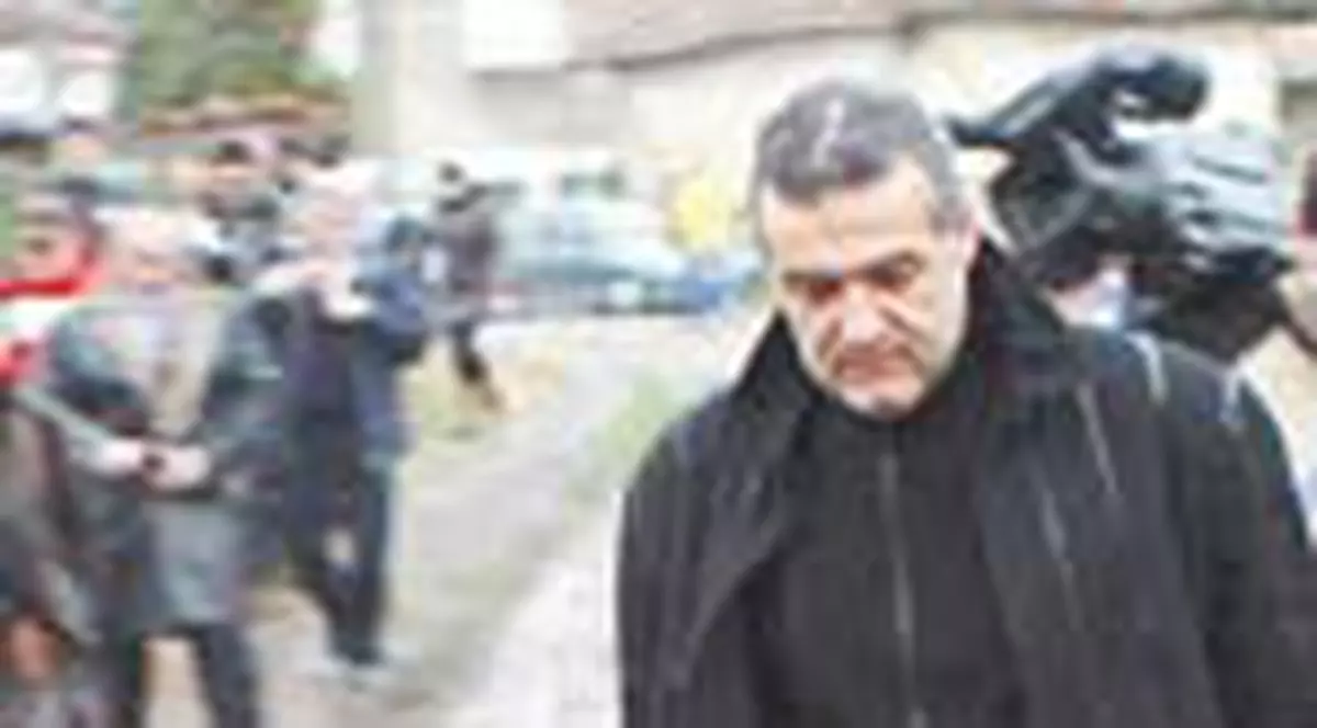 'V-am adus 500.000 €, dar vad ca nu-i meritati!'