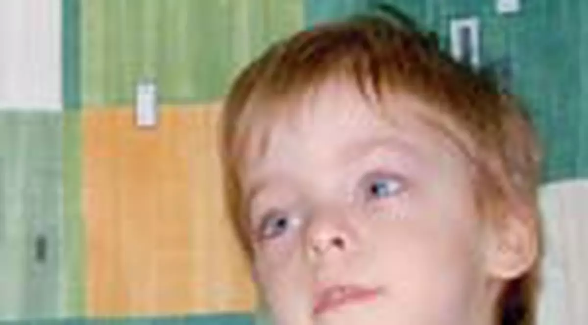 'Baietelul meu nu merge si nu vorbeste'