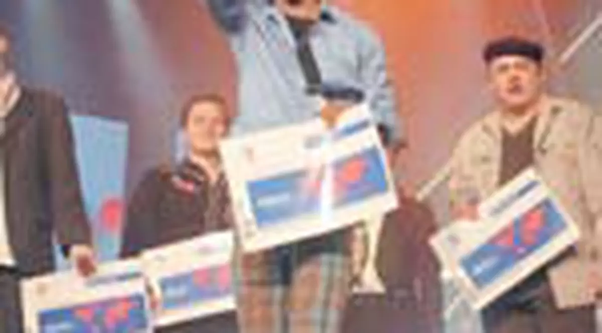 Locomondo devine Todomondo