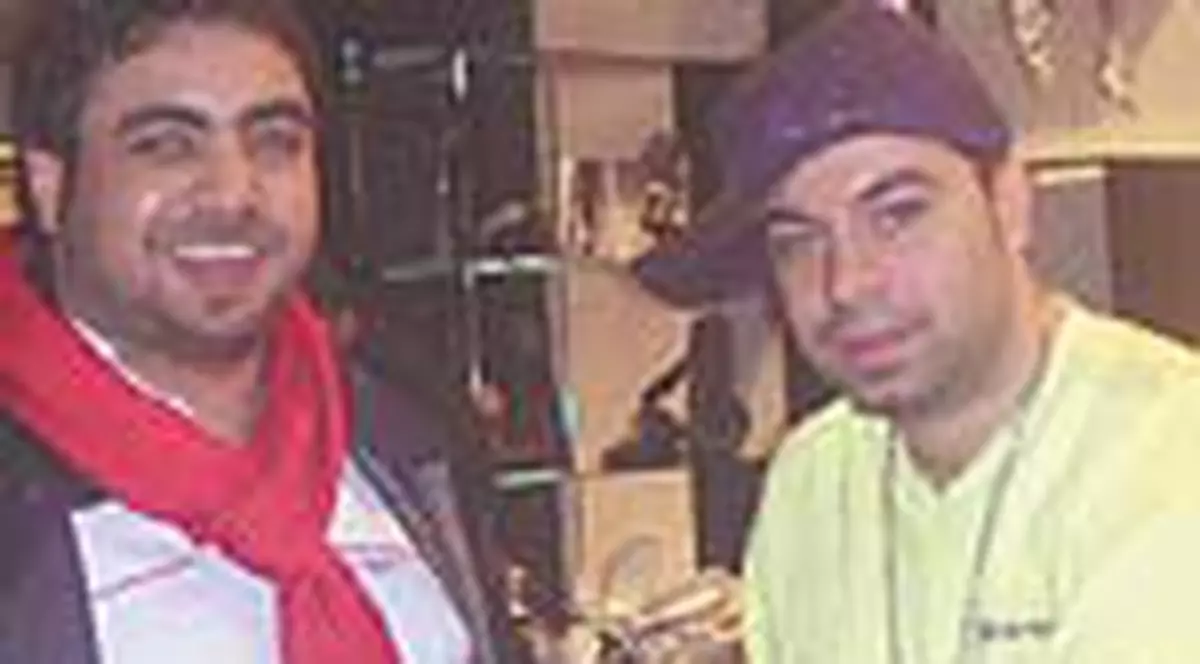 Salam, Bursuc si Copilul de Aur 'au spart' 11.000 € in doua ore