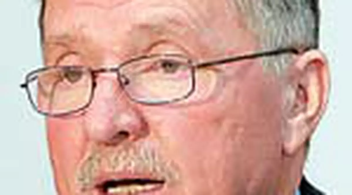 Elevii dau in luna mai tezele unice