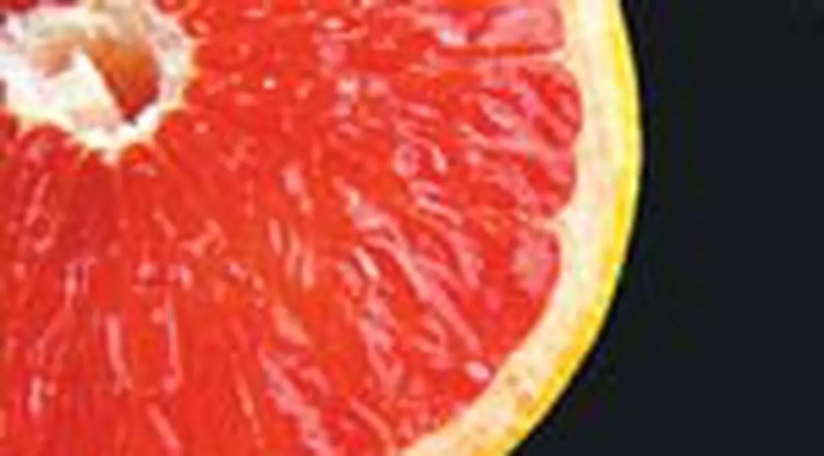 Cu o doza zilnica de vitamina C prevenim cancerul si cataracta