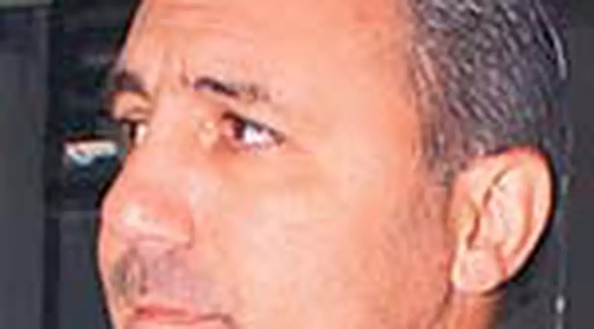 'Cara-te, nefericitule!'