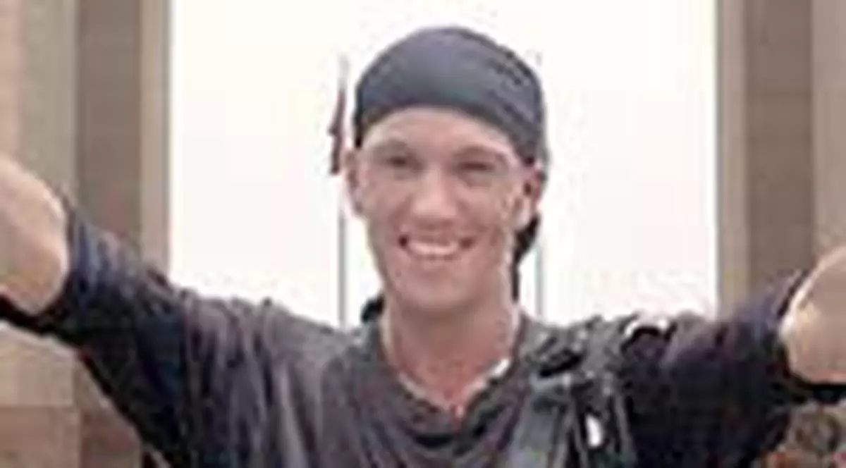 A alergat singur in jurul lumii