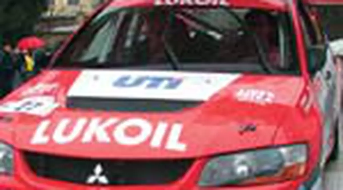 Raliul a inceput cu peripetii