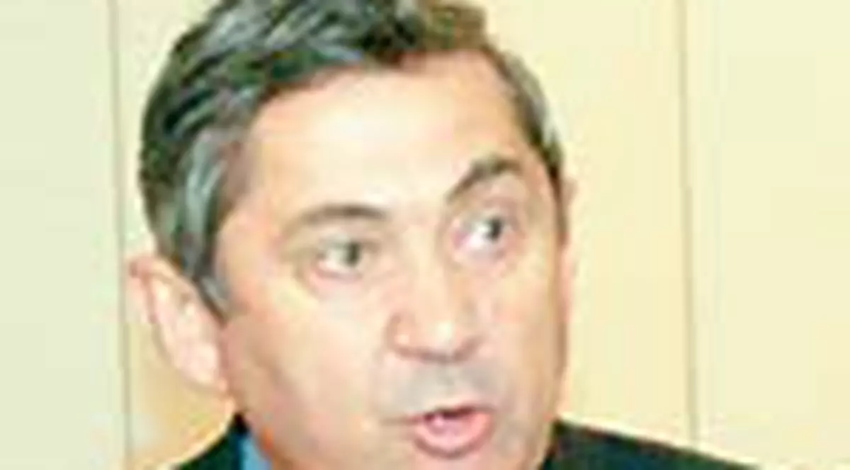 Berechet vrea sa-i dea casa lui Dragulescu