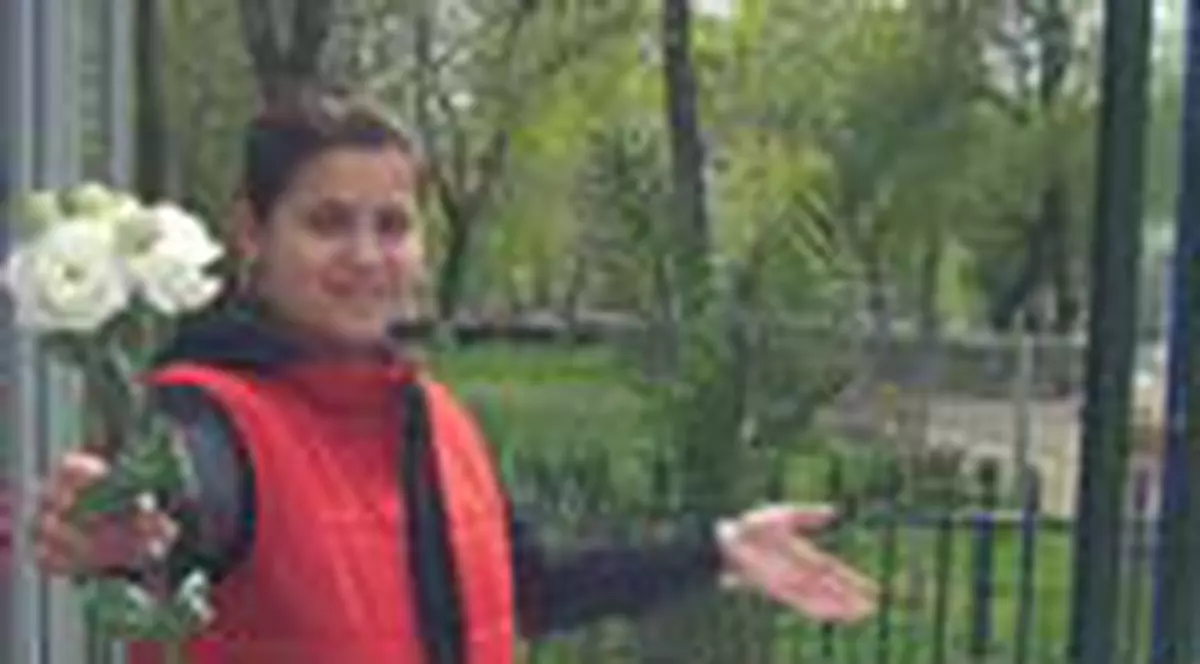 'Votezi chioscul, primesti o floare'