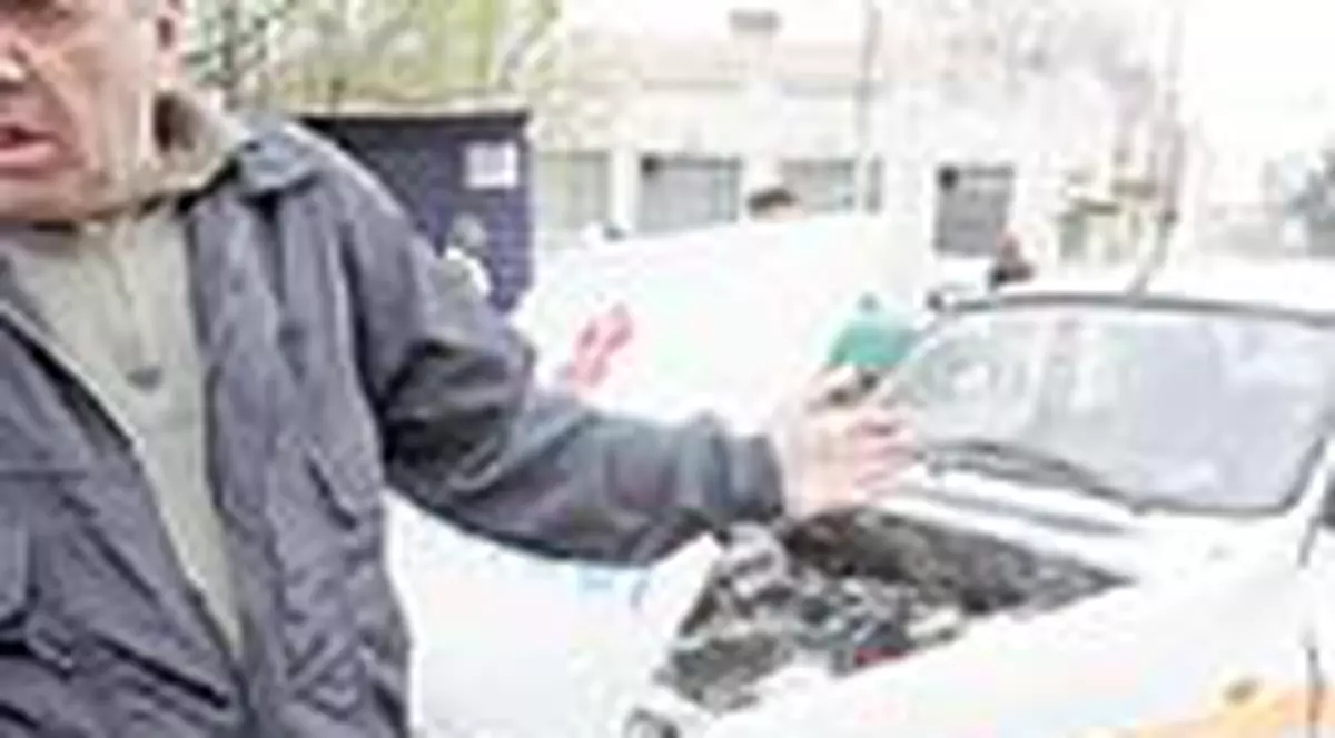 Huidu a dat cu masina intr-o ambulanta