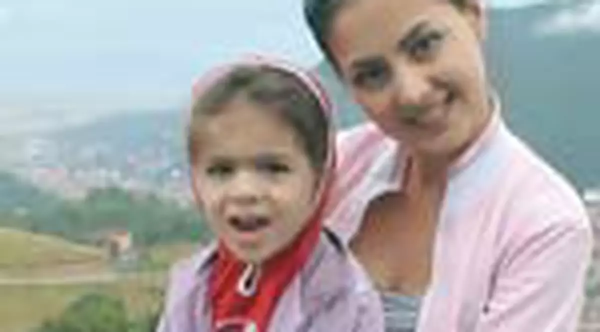 'Ingeras, mama te va ajuta sa te faci bine'